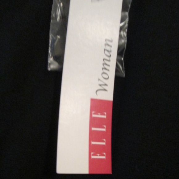 Sleeveless Round Neck Little Black Dress - Picture 8 of 8